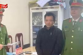 'Yêu râu xanh' hiếp dâm nhiều lần 2 bé gái bị bắt