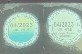 Khởi tố 3 lái xe mua tem đăng kiểm giả trên mạng xã hội để lưu thông