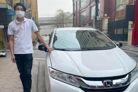 Lái xe taxi công nghệ trả lại 40 triệu đồng cho khách bỏ quên