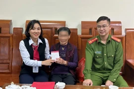 Suýt mất 400 triệu đồng sau khi nghe cuộc điện thoại lạ