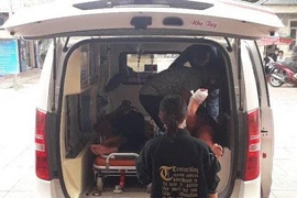 Tự sát bất thành sau khi chém vợ tử vong