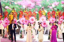 Kỷ niệm 133 năm Ngày sinh Chủ tịch Hồ Chí Minh (19/5/1890 - 19/5/2023): Cả nước hướng về Người