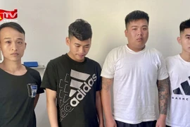 Thiếu tiền tiêu xài, nhóm đối tượng câu kết thu tiền bảo kê tại biển Hải Tiến