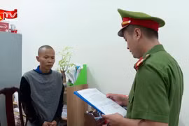 Bắt tạm giam lái xe bán tải vượt ẩu, lấn làn tông 3 người tử vong