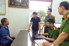 Bắt đối tượng đào mộ trộm hài cốt, tống tiền 5 tỷ đồng