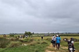 [Tin nhanh tối 20-4-2022] Hé lộ thông tin vụ 'thi thể bị bịt miệng, trói tay chân nổi trên sông'