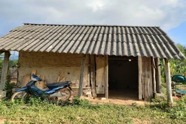 Thương xót bé trai 9 tuổi bị đuối nước, bố mẹ ở tâm dịch không thể về 