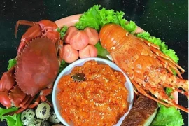 Mâm cỗ cúng ngày vía Thần Tài tiền triệu hút khách