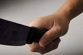 Vợ đang ngủ bị chồng chém tử vong