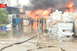 Điều tra nguyên nhân vụ cháy xưởng tái chế làm 5 người chết, 2 người bị thương