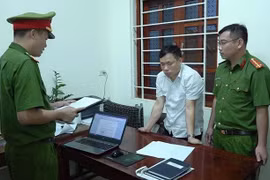Bắt một Phó chủ tịch UBND huyện ở Nghệ An