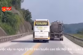 Xử phạt lái xe khách vượt ẩu, bắt khách trái phép trên cao tốc Nội Bài – Lào Cai