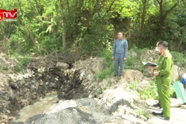 Điều tra vụ xả gần 7 tấn chất thải nguy hại ra môi trường 