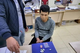 Kiểm tra lái xe vi phạm nồng độ cồn, phát hiện nhiều ma túy