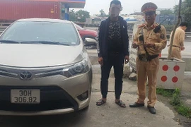 Lái xe sử dụng ‘bằng’ giả, dương tính với ma túy