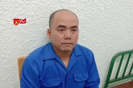 Tạm giữ hình sự tài xế xe khách tự tông dải phân cách khiến 3 người tử vong