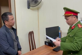 Bắt tạm giam đối tượng chửi bới, chống đối CSGT