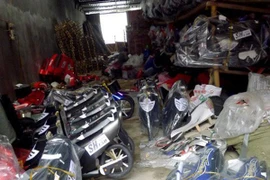 Cuối năm, về làng vàng mã Đông Hồ