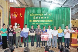 Những chuyện ấm lòng còn mãi