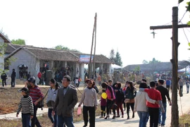 Đi chợ quê tại Hà Nội