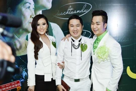 Bầu Hoà lịch lãm cùng MC Kim Trang dự sinh nhật Quách Tuấn Du