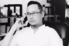 Nhà thiết kế Võ Việt Chung được mời làm giám khảo Miss World Beauty 2015