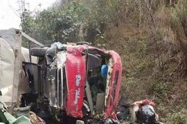 2 nạn nhân trong vụ xe bồn đâm xe chở khách bị cháy đen