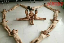 20 bé trai mầm non bị cô giáo bắt… cởi truồng chụp hình trái tim