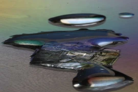 Mỹ ráo riết nghiên cứu máy bay không người lái tự tan chảy và biến mất