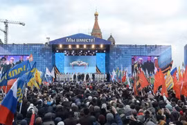 EU cần vận động Ukraine từ bỏ Crimea để tránh cuộc "Chiến tranh lạnh mới"