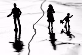 Xóa tên trong giấy khai sinh vì vợ ngoại tình