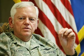 Tướng 4 sao của quân đội Mỹ dính bê bối tình ái