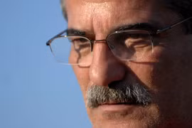 Cổ động viên Long An mòn mỏi chờ ông Calisto