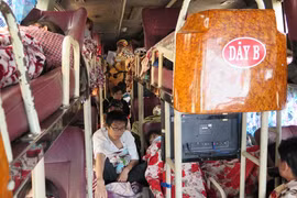 Chưa hết nỗi lo xe nhồi nhét 