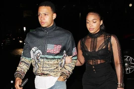 M.U thua thảm, Depay vẫn tiệc tùng với bạn gái