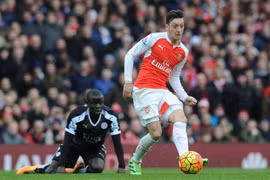 Ngôi sao nào kiến tạo nhiều bàn thắng nhất tại Premier League?