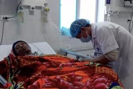 Cách xử lý khi bị ngộ độc thực phẩm