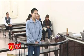 18 năm tù giam cho kẻ tưới xăng thiêu sống vợ 