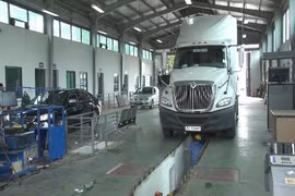 Vì sao hàng nghìn xe ô tô bị dừng đăng kiểm?
