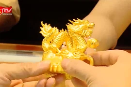 Đa dạng mẫu mã, trang sức vàng trong ngày vía Thần Tài