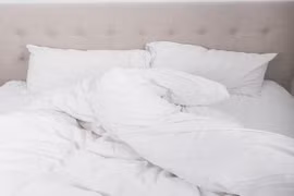 Con gái ngủ cạnh xác mẹ suốt 5 năm