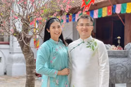 3 năm sau lễ dạm ngõ, Hoa hậu Ngọc Hân mới tổ chức ăn hỏi và đám cưới