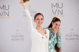 Nhạc sĩ Hứa Kim Tuyền viết ca khúc song ngữ cho "Hoa hậu Hoàn vũ Việt Nam"