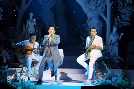 Ca sĩ Quang Hà: "Làm show cứ xảy ra sự cố, hết cháy rồi lại bị hoãn" 