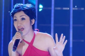 Hòa Mizy ngồi ghế nóng chương trình "Gương mặt thân quen 2022"