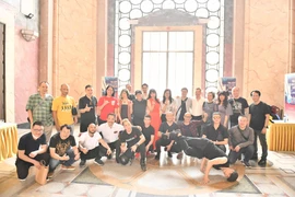 Đêm nhạc dài 5 tiếng ngoài trời quy tụ ban nhạc, nghệ sĩ đình đám thế hệ 6x, 7x của Hà Nội