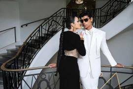 Lý Nhã Kỳ kết thân với người từng bỏ ra 25 triệu USD mua biệt thự của John Lennon