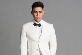 Siêu mẫu Phước Thịnh đại diện Việt Nam thi "Nam vương Du lịch thế giới 2022"