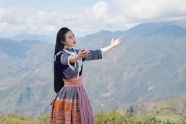 Quán quân "Sao Mai 2019" Lương Hải Yến ra MV xúc động về vùng cao