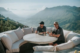 Ngỡ ngàng với MV mới nhất của ban nhạc The Moffatts quay tại Sapa